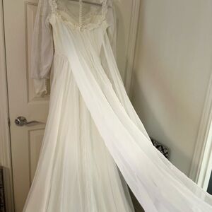 1950 Vintage ILGWU Victorian Wedding Dress